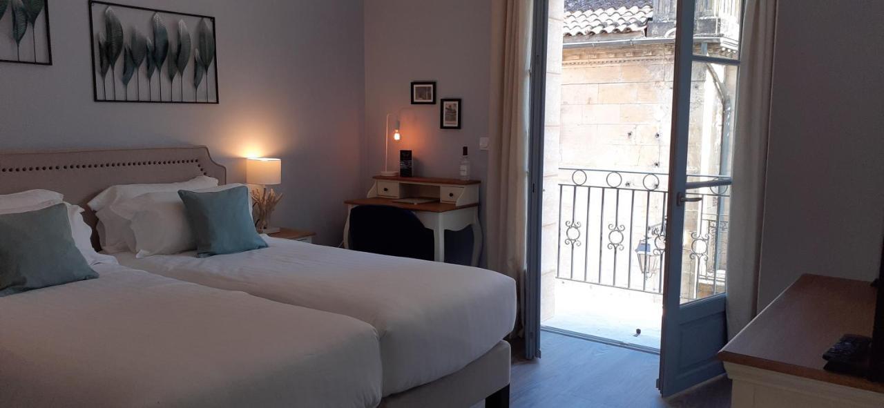 Hotel-Restaurant Des Augustins Saint-Cyprien  Eksteriør billede