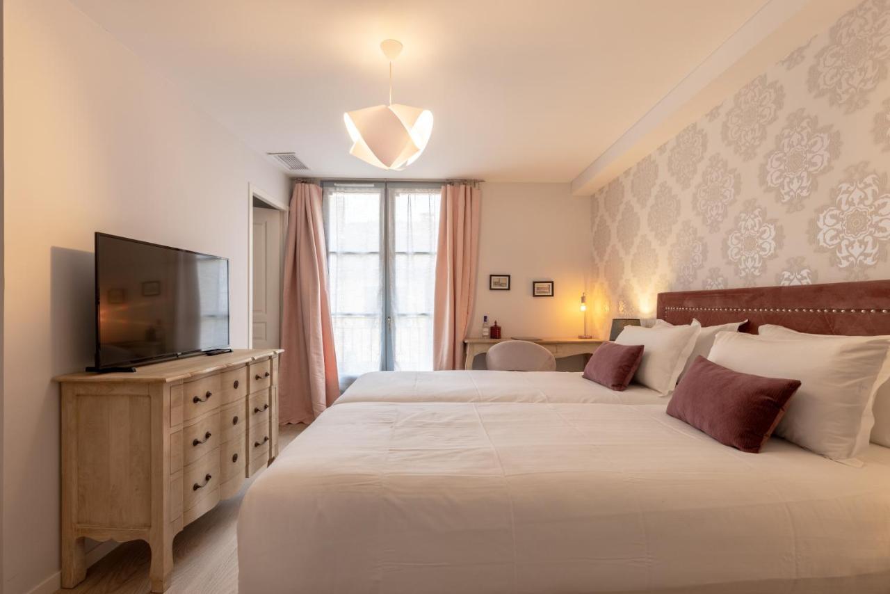 Hotel-Restaurant Des Augustins Saint-Cyprien  Eksteriør billede