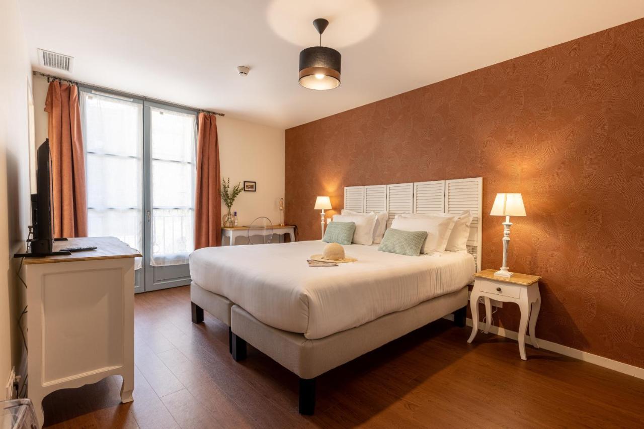 Hotel-Restaurant Des Augustins Saint-Cyprien  Eksteriør billede